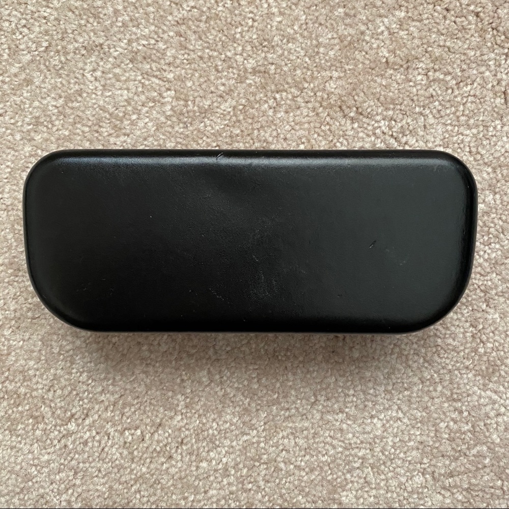 Black leather Coach sunglasses case - Picture 3 of 7